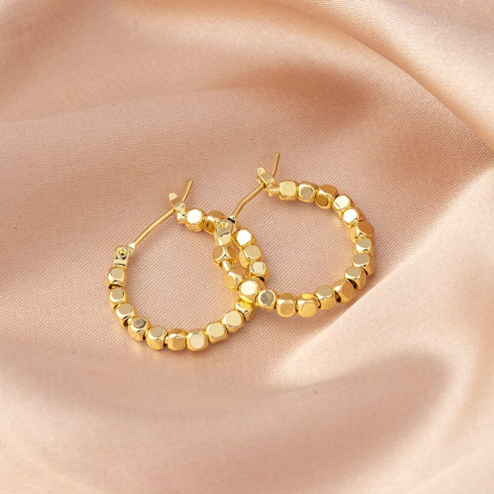 Elegant Golden-colour Hoop Earrings